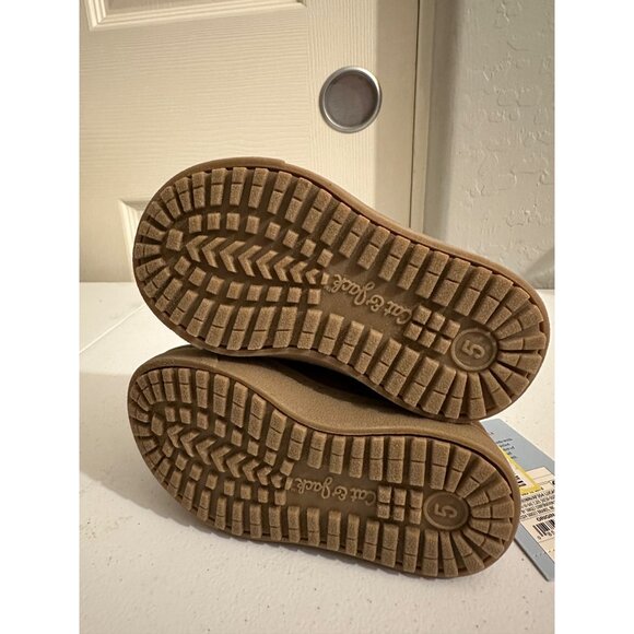 Cat and Jack Toddler Lucas Chelsea Boots size 5T NWT - Picture 6 of 7